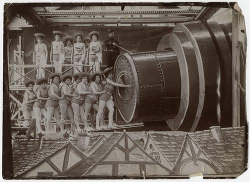 Méliès Trip to the Moon cannon still — Sci-Fi Art